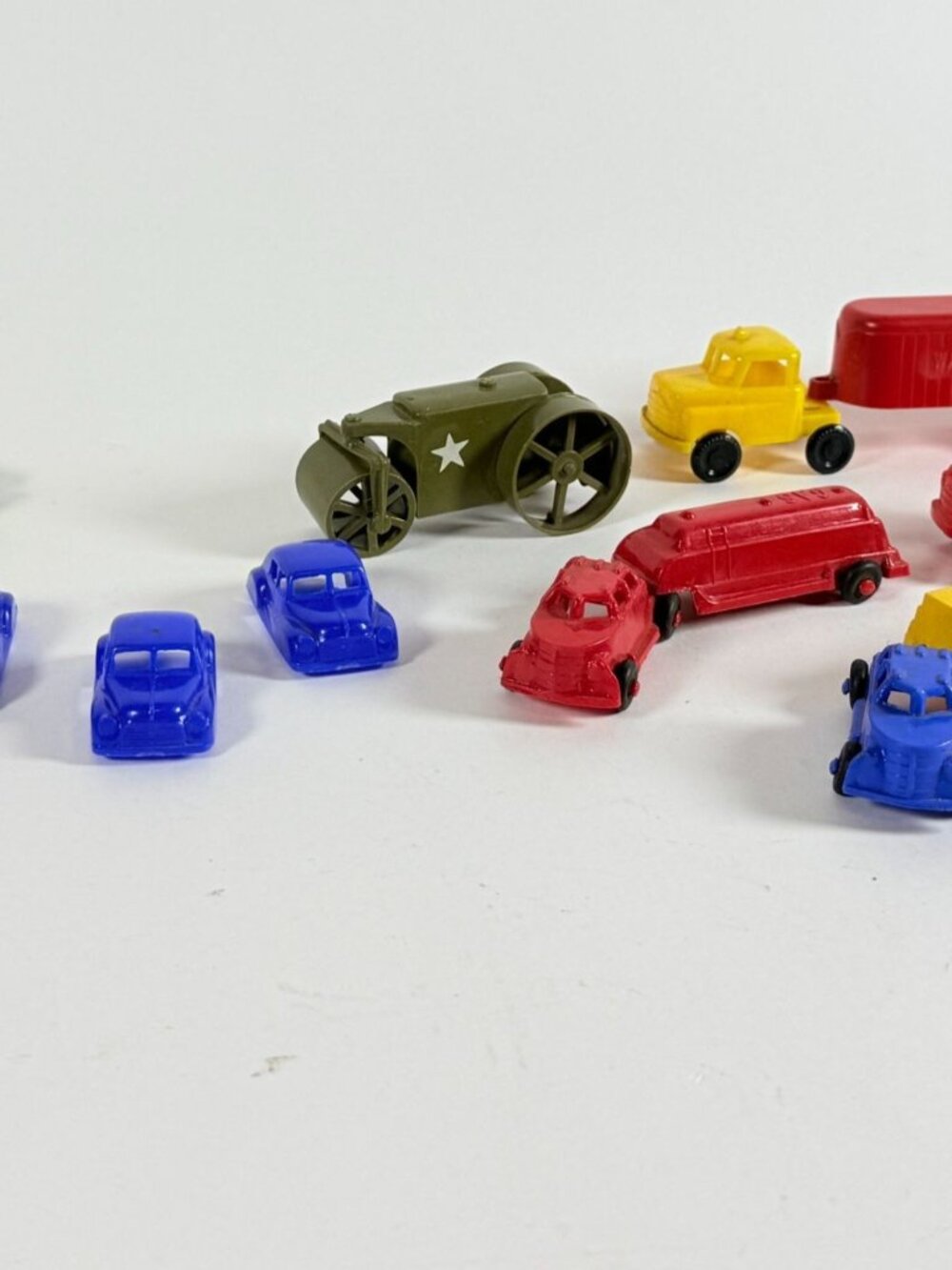Vintage 12 Plastic Toy Lot Mixed Models & Styles Train Platform Cars & Trucks